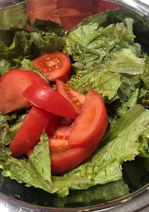A picture of Korean Style Garlic Salad.