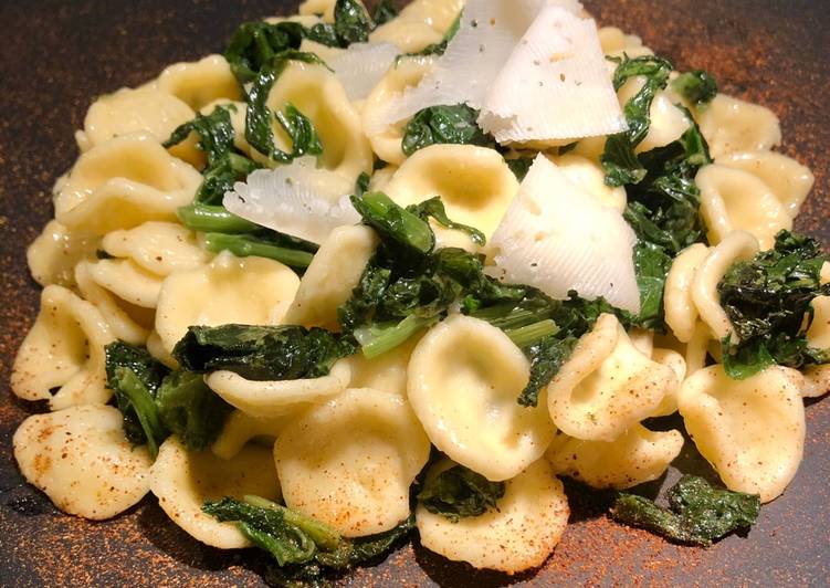 Orecchiette con le cime di rapa e asiago