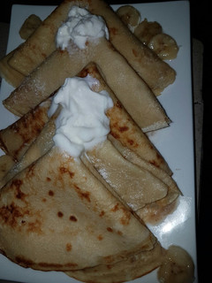 A picture of Apple crepes.