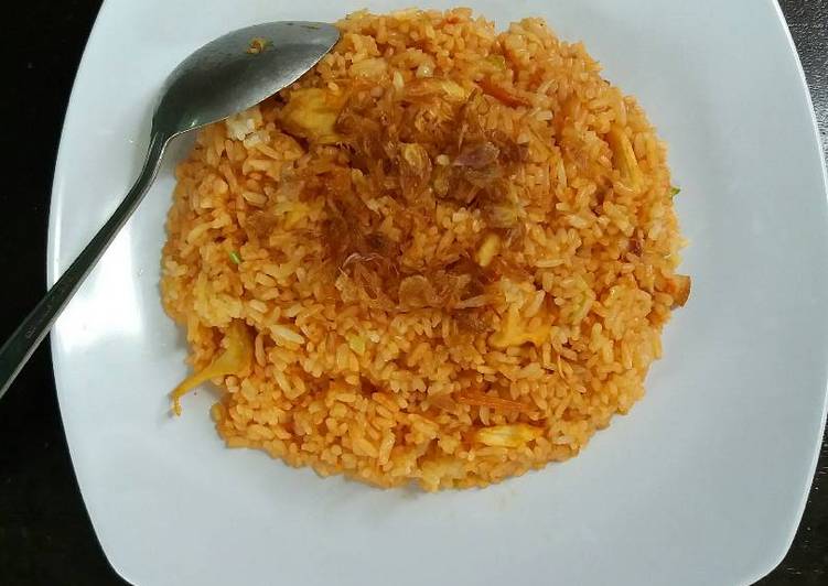 Bagaimana memasak Nasi Goreng Ayam Simple Anti Gagal