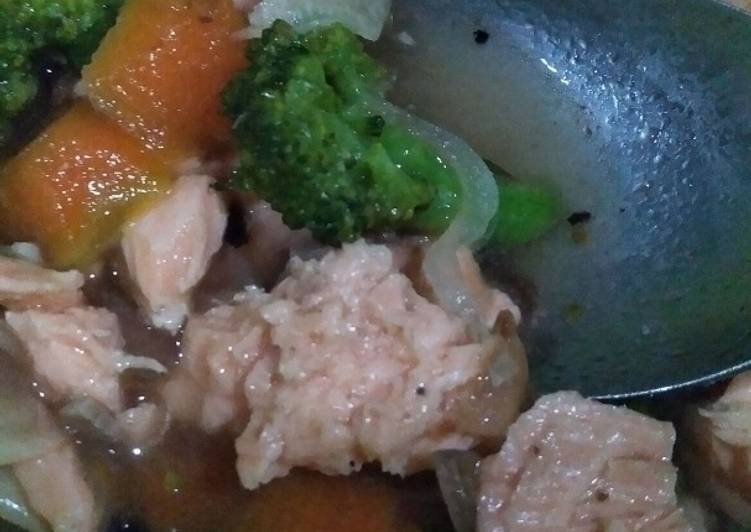 Sup Ikan Salmon ala emak* WFH