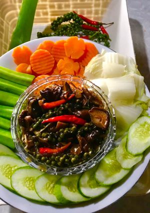 Hình của món Rau củ chấm nấm hương kho quẹt (tiêu).
