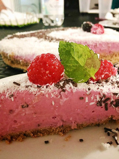 Una foto de Cheesecake fit de frutos del bosque (proteica y baja en grasas)