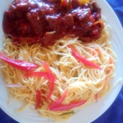 Steamed spaghetti with beef A picture of Steamed spaghetti with beef.