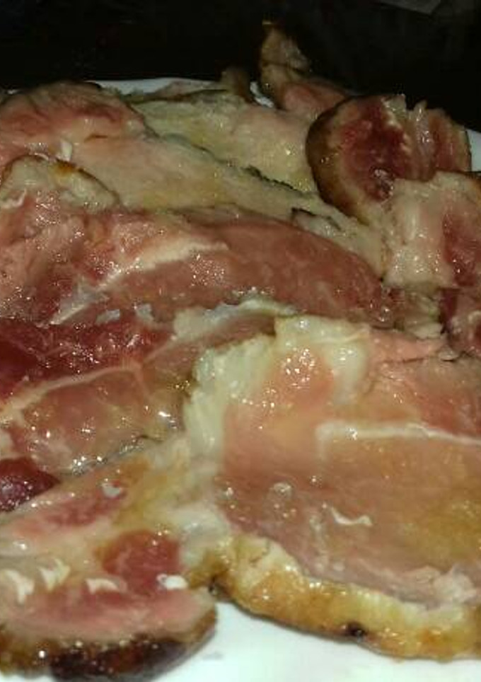 Una foto de Tataki de lomo ibérico