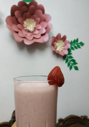 Foto resep Smoothie strawberry pisang 🍌🍓