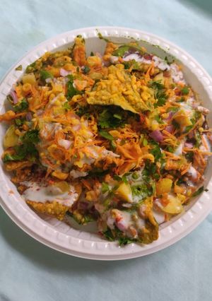 પાલક પત્તા ચાટ (Palak Leaves Chaat Recipe In Gujarati) રેસીપી મુખ્ય ફોટો