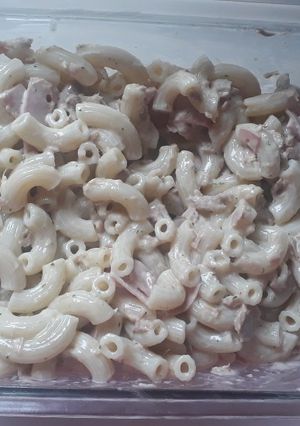 Una foto de Macarrones con mayonesa y atún