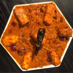 A picture of Paneer Do Pyaza.