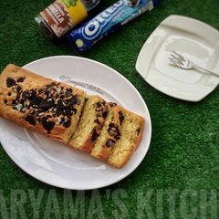 Oreo vanillah cake loaf A picture of Oreo vanillah cake loaf.