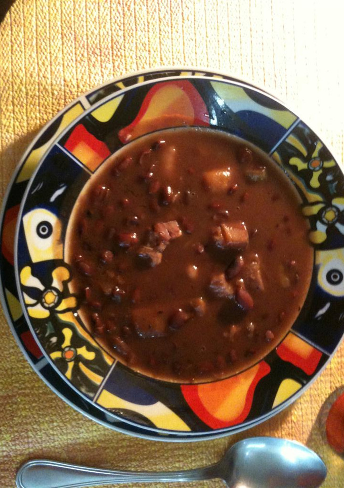 Una foto de Potaje de frijoles colorados