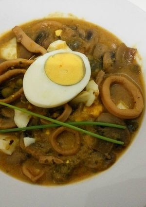 A picture of Squid, Vegetables, and Eggs - Crock Pot.