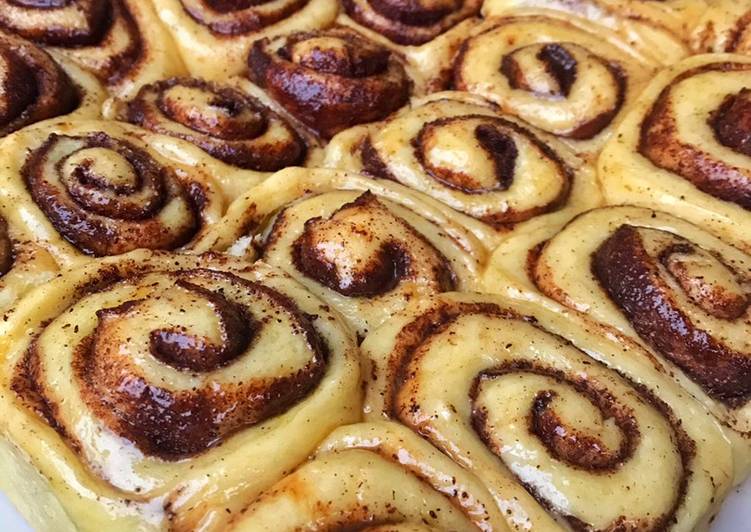 Cinnamon rolls