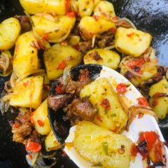 A picture of Stir fried potatoes.