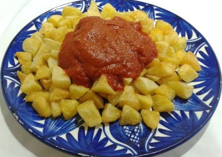 Patatas bravas