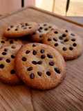 Cookies rellenas de toffee de plátano y pepitas de chocolate (sin gluten)