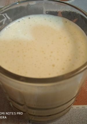 A picture of Mango shake.