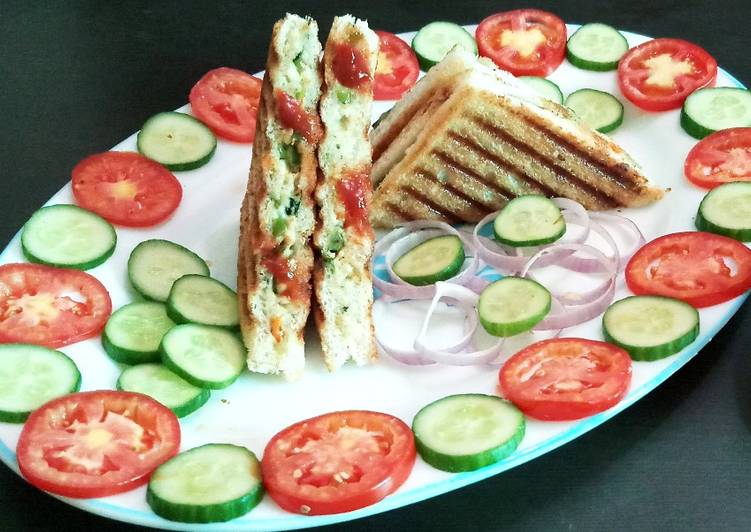 Step-by-Step Guide to Prepare Super Quick Homemade Paneer Veg Sandwiches
