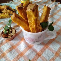 A picture of Breadsticks.