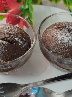 आटा से बना चॉकलेट कटोरी केक (Aata se bana chocolate katori cake recipe in Hindi) रेसिपी मुख्य फोटो