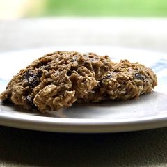 A picture of Chewy Chocolate Oatmeal Cookies.