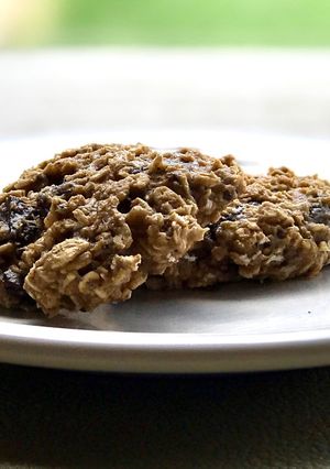 A picture of Chewy Chocolate Oatmeal Cookies.