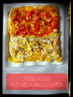 Foto resep Pizza Jamur Shimeji,Sosis & Paprika