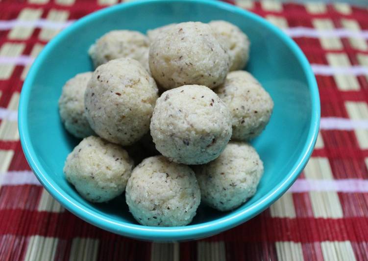 Raskora/Coconut Ladoo