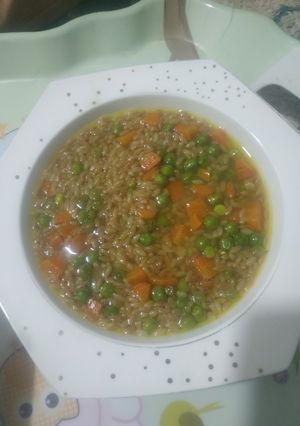 صورة لوصفة لسان عصفور بالبسلة والجزر