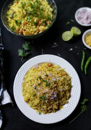 A picture of Indori Poha.