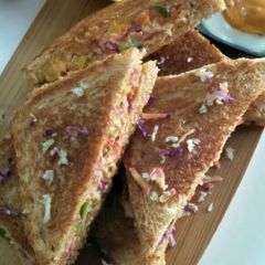A picture of Veg junglee toast sandwich.