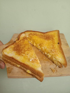 Foto resep Roti bakar isi telor mayonaise