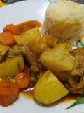 Frango cozido com batata e cenoura