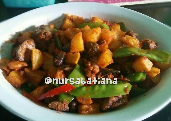 Sambel Goreng Kentang dan Ati Ayam