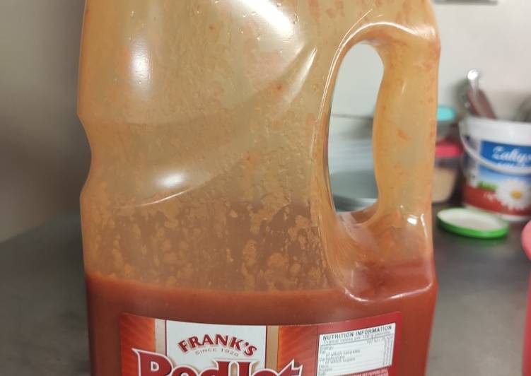 Recipe of Favorite Buffalo sauce (large, for catering)