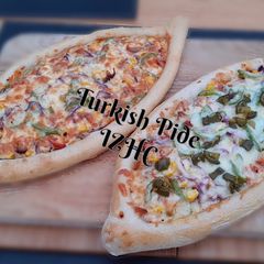 A picture of 🍟🍕Turkish Pide🍕🍟.