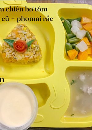 Hình của món Cơm chiên tôm, rau củ cho bé ăn dặm.