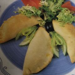 A picture of Veg Empanadas.