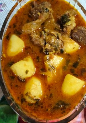 A picture of Aloo Gosht.