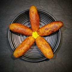 A picture of Unnakai malabar delicacy.