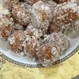 Klepon ubi merah