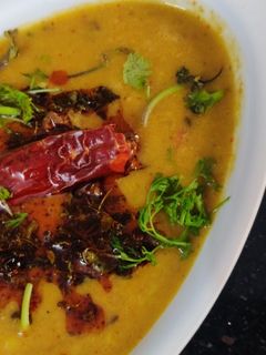 दाल तडका (daal tadka recipe in marathi) रेसिपी चे मुख्य फोटो