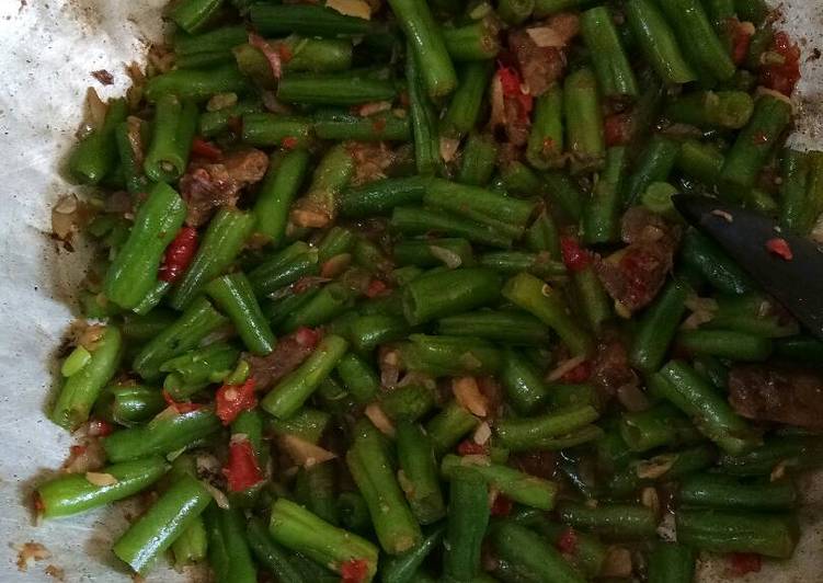 Tumis buncis pedas manis