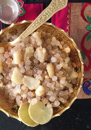A picture of Sabudana khichadi.