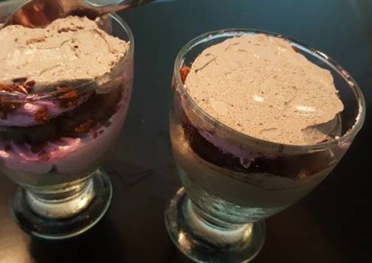 Easiest Way to Prepare Speedy Chocolate and blueberry mousse cake