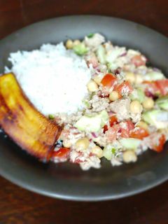 Una foto de Ensalada de Atún y Garbanzo