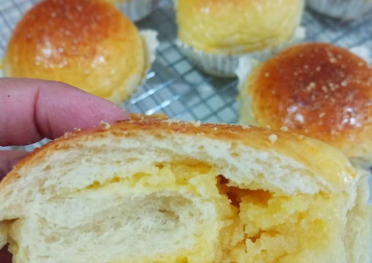 Langkah Mudah untuk Membuat Roti Isi Keju Manis Jadul (Empuuuk bangeett rotinya 😍😍), Lezat Sekali