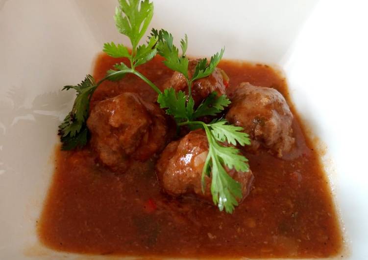 Meat balls in tomato concasee