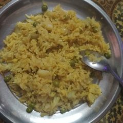 A picture of Matar pulao.