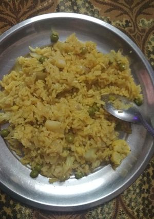 A picture of Matar pulao.